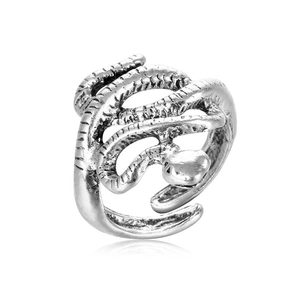 Adjustable silver octopus serpent ring with realistic scale texture in punk vintage style