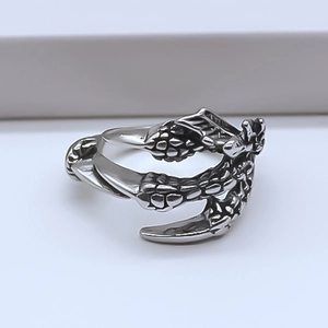Bague ouverte griffe de dragon argentée vintage avec détails de style punk