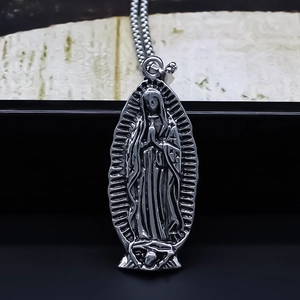 Vintage Religious Virgin Of Guadalupe Pendant Necklace Retro Saint Mary Relief Oval Medal Clavicle Chain Alloy Jewelry For Men Women