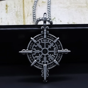 Viking Compass Pendant Necklace Retro Norse Rune Alloy Metal Bagua Sweater Chain For Men Women Nordic Jewelry Silver Color