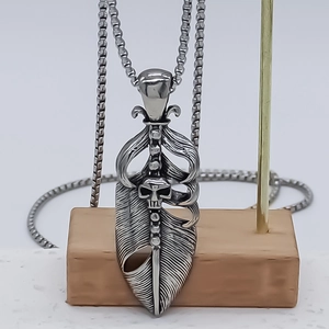 Vintage silver feather and skull pendant necklace with squared chain for men