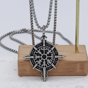Men's Viking Vegvisir compass pendant necklace with box chain in polished stainless steel