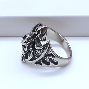 Bague squelette chauve-souris argentée vintage avec gravure gothique pour hommes punk
