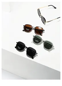 Détails de quatre paires de lunettes de soleil polarisées TR90 avec protection UV400