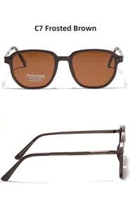 Détail de lunettes de soleil TR90 marron mat avec verres polarisés et modèle TR7015