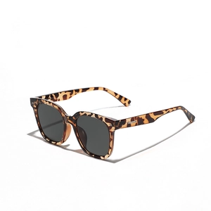Square Large Frame Hip Hop Sunglasses For Men Women Rivet PC Frame AC Lens UV400 Protection Trendy Outdoor Fashion Eyewear