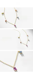 Dettaglio della collana in argento S925 placcato oro con gemme colorate e lucidatura