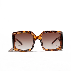 Occhiali da sole quadrati oversize con montatura leopardata, strass e lenti sfumate