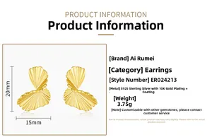 Detail of twisted fan-shaped gold earrings showing S925 silver texture and dimensions