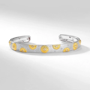 Luxury S925 sterling silver brushed daisy cuff bangle with golden flower details