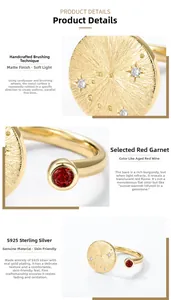 Detalle de anillo de plata S925 cepillada con piedra granate y patrón de rayos de sol