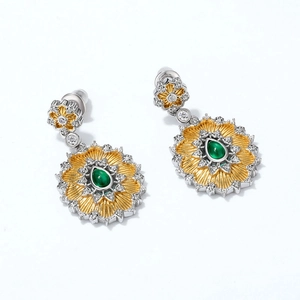 Retro sunflower drop earrings with green agate and 925 silver two-tone plating