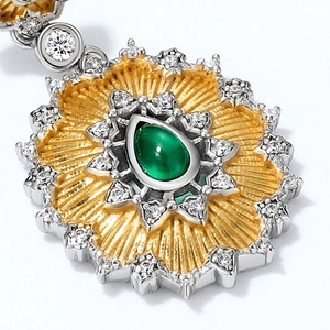 Vintage green agate sunflower stud earrings in 925 silver with dual-tone plating