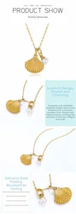 Detail of 925 silver scallop necklace with natural freshwater pearl and gold plating