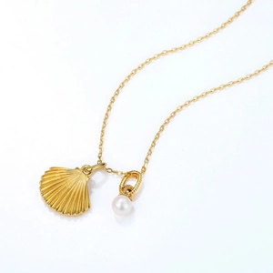 925 silver scallop shell necklace with natural freshwater pearl in gold finish