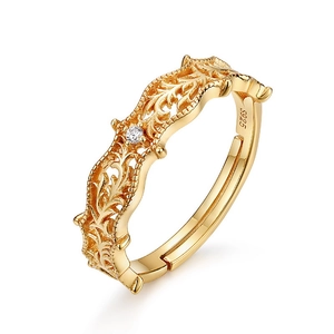 Retro vine-engraved 925 silver ring plated in 9K gold with a sparkling zircon stone