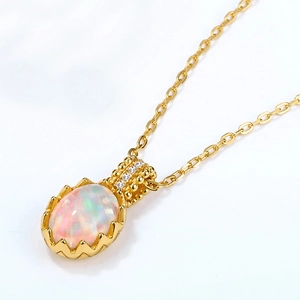 Elegant 925 silver gold-plated necklace with oval opal pendant and crown setting