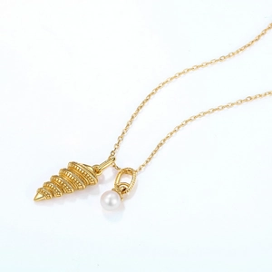 925 silver necklace featuring a golden seashell pendant and natural freshwater pearl