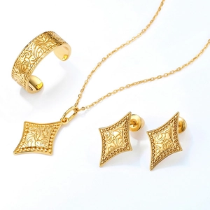 Vintage style S925 silver gold-plated jewelry set with rhombic floral pattern engraving
