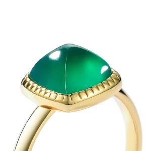 Minimalist S925 silver ring for women with square green agate stone on golden band