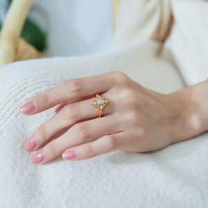 Bague vintage en argent S925 plaqué or 10K avec opale naturelle ovale et dentelle