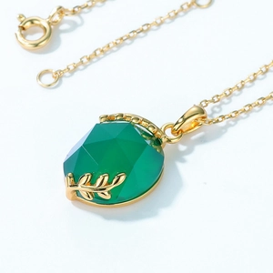 Pendentif en argent 925 avec agate verte et feuilles de saule dorées sur chaîne fine