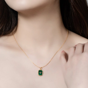 925 silver gold plated necklace with rectangular malachite pendant and starburst pattern