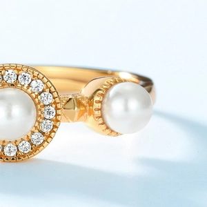 Anello retrò in argento S925 dorato con perle di conchiglia e zirconi brillanti