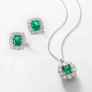 Parure de bijoux en argent S925 avec boucles d'oreilles et collier à coupe émeraude et halo