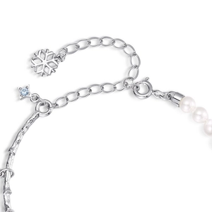 Elegant shell pearl snowflake bracelet in S925 sterling silver with blue star charm