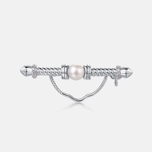 Minimalist S925 silver pearl brooch with vintage twisted texture and hanging wave chain