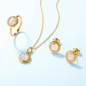 Vintage 925 sterling silver 10K gold plated opal jewelry set with ring and necklace