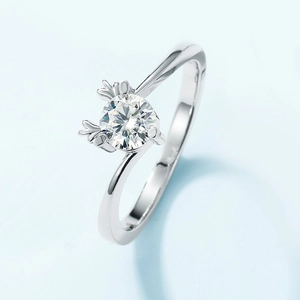 Bague en argent 925 motif bois de cerf avec un diamant moissanite étincelant