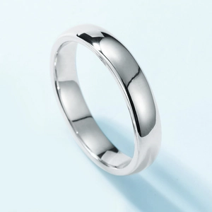 Bague de couple en argent 925 poli avec design cerf minimaliste et pierre moissanite