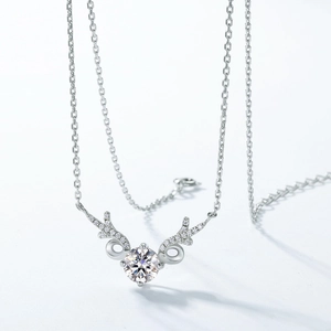 S925 sterling silver elk pendant necklace with brilliant moissanite stone in center