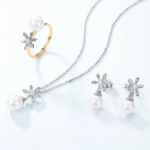 Elegant S925 silver necklace set with natural freshwater pearl and magnolia flower design
