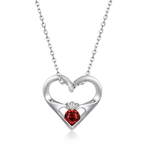 Collier en argent sterling S925 avec pendentif cœur en grenat et couronne style Claddagh