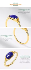 Details des Vintage-Silberrings mit ovalem Lapislazuli und Goldbeschichtung