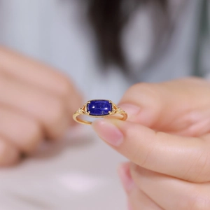 Vintage-Ring aus 925er Silber vergoldet mit rechteckigem Lapislazuli-Edelstein