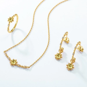 Minimalist S925 silver gold plated jewelry set with green peridot sunflower pendant