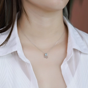 Collier pieuvre en argent sterling S925 orné d'un pendentif avec pierre précieuse aigue-marine