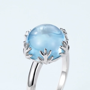 Sky blue topaz S925 sterling silver ring with unique branch-shaped six-prong setting