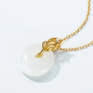 Collier en argent S925 doré avec pendentif Pingan Kou en jade Hetian blanc pour femme