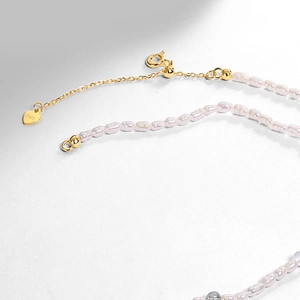 Elegant freshwater pearl necklace with gold heart pendant and S925 lobster clasp
