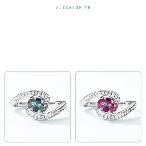 Juni-Geburtsstein Farbwechsel-Alexandrit-Ring aus S925-Silber mit Pavé-Diamantband