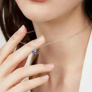 Elegant S925 sterling silver bunny necklace with round lab-grown alexandrite pendant