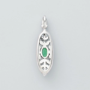 Japanese style S925 silver necklace with emerald pendant featuring hollow leaf patterns