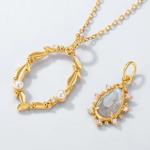 Retro S925 silver necklace with golden leaf pearl pendant and labradorite stone charm