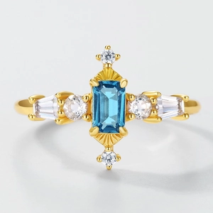 Vintage London Blue Topaz ring in S925 sterling silver with a gold-plated finish