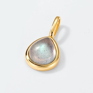 Pendentif goutte en labradorite naturelle avec monture dorée en argent S925 massif